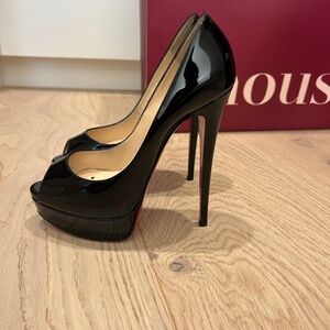 Christian lounoutin lady peep